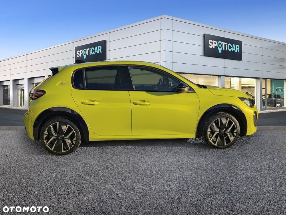 Peugeot 208 - 4