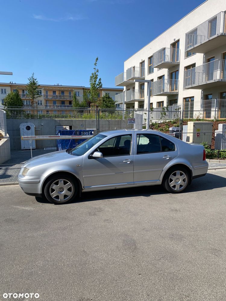 Volkswagen Bora 1.6 Basis - 4