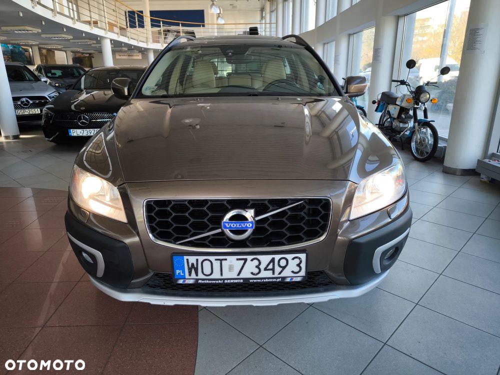 Volvo XC 70 D4 AWD Summum - 2