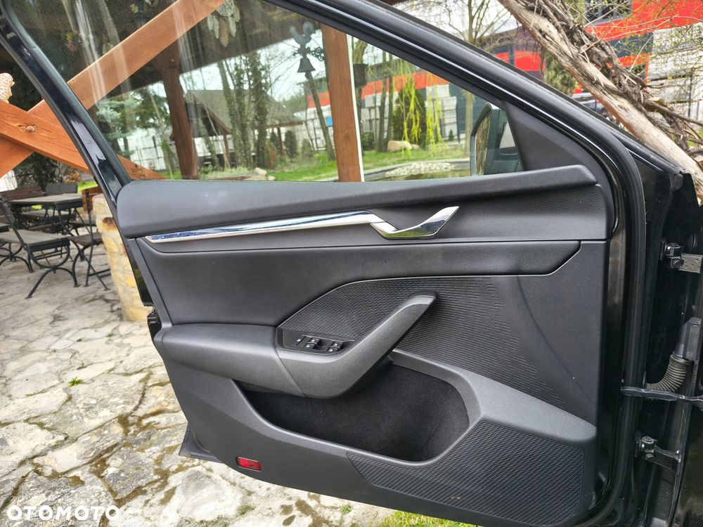 Skoda Octavia 1.5 TSI ACT Active - 11