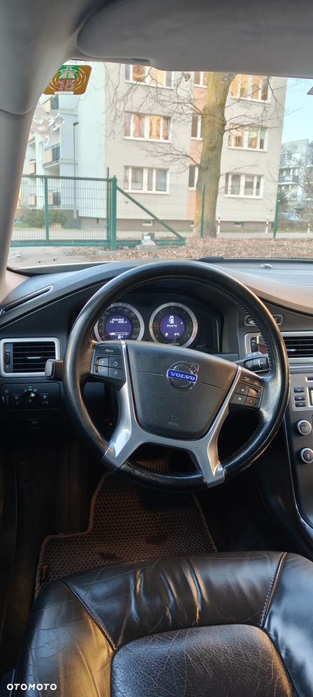 Volvo V70 D3 Geartronic Momentum - 17
