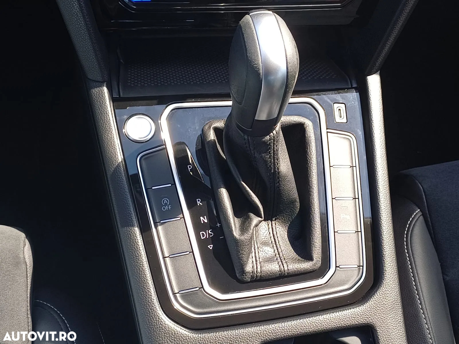 Volkswagen Passat 2.0 TDI DSG Highline - 20