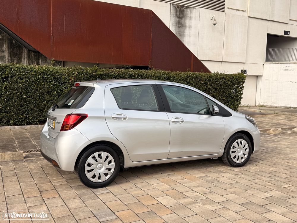 Toyota Yaris 1.5 HSD Active - 4