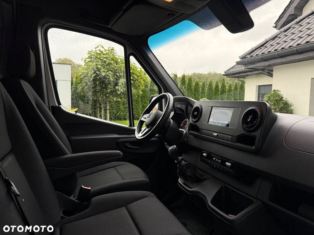 Mercedes-Benz Sprinter 317 - 27