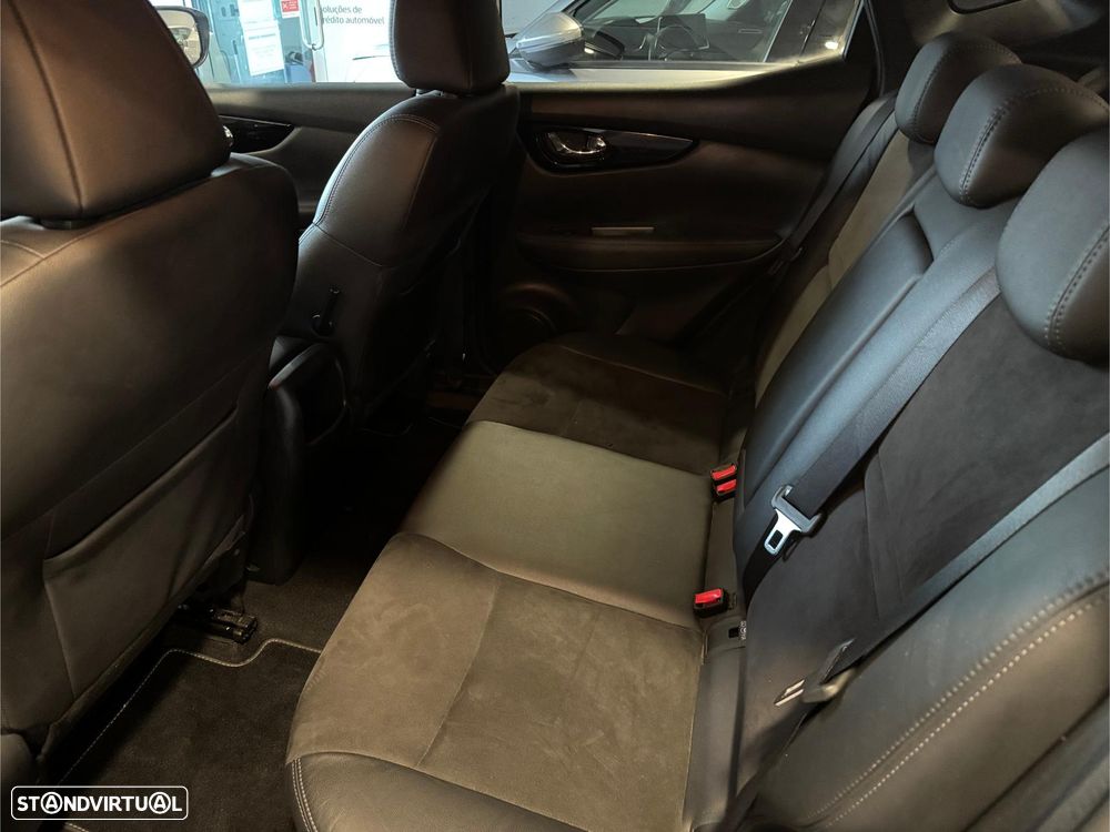Nissan Qashqai 1.2 DIG-T N-Vision Xtronic - 31