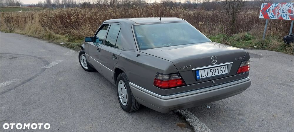 Mercedes-Benz W124 (1984-1993) - 4