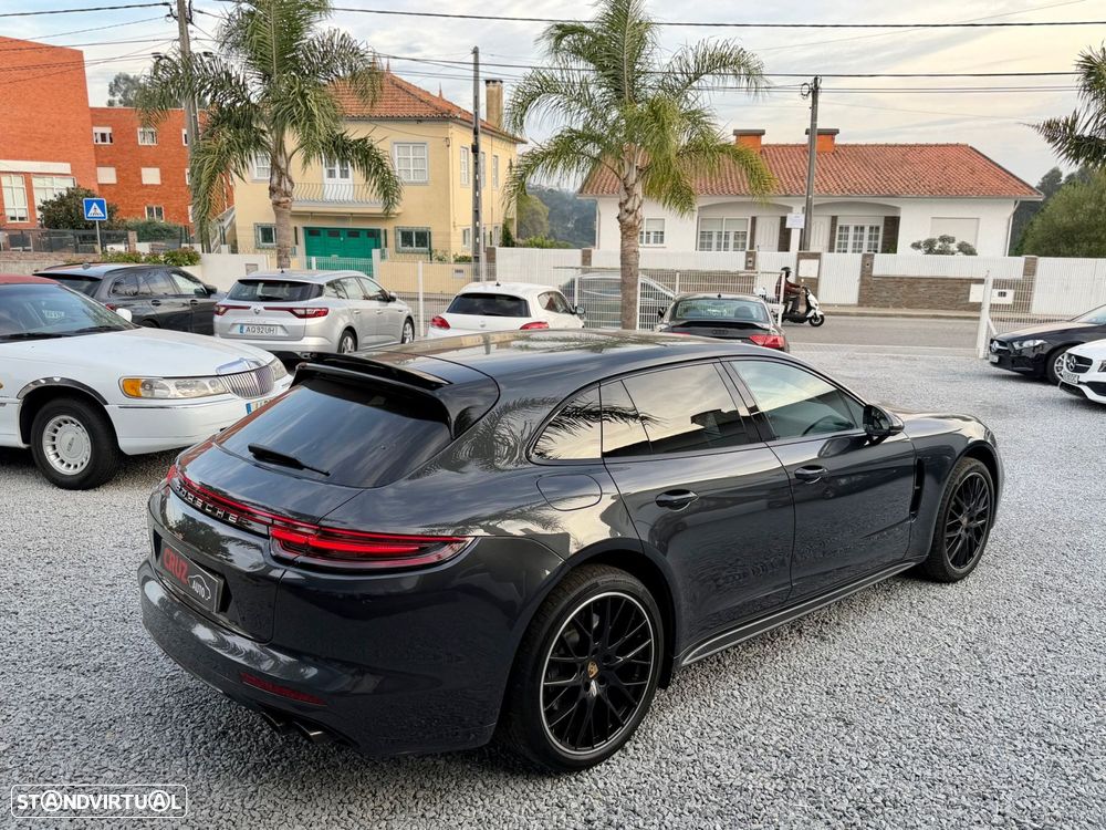 Porsche Panamera Sport Turismo 4 E-Hybrid - 4