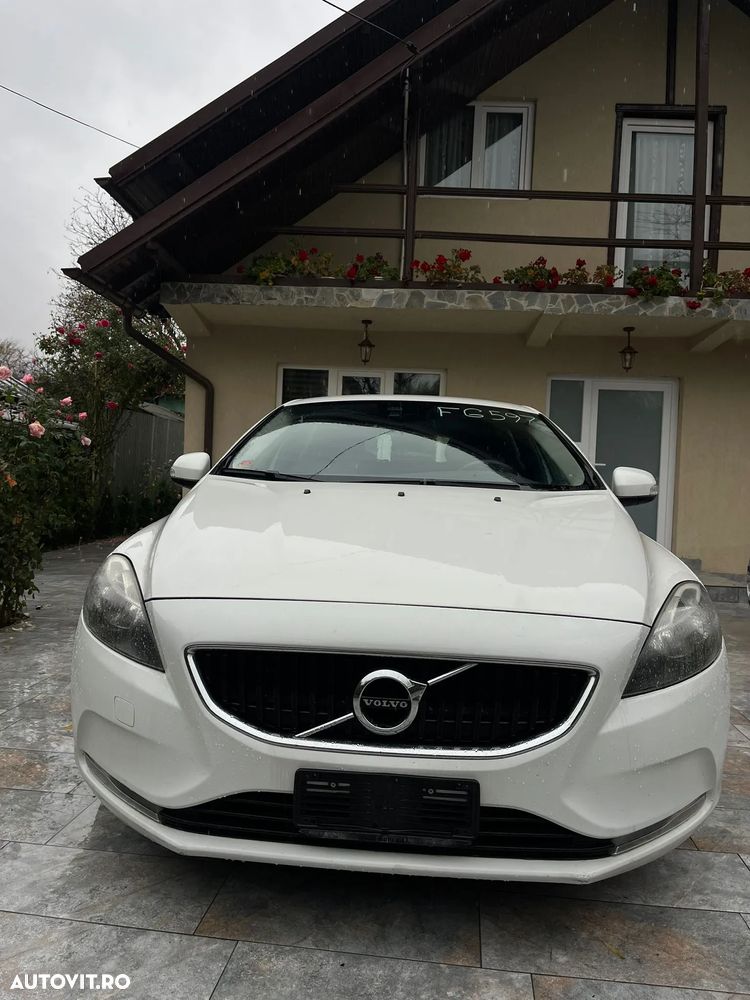 Volvo V40 Cross Country D2 Kinetic - 2