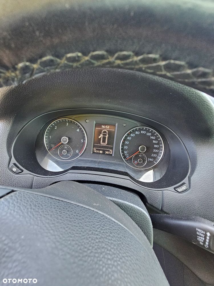 Volkswagen Sharan 2.0 TDI Comfortline DSG - 11