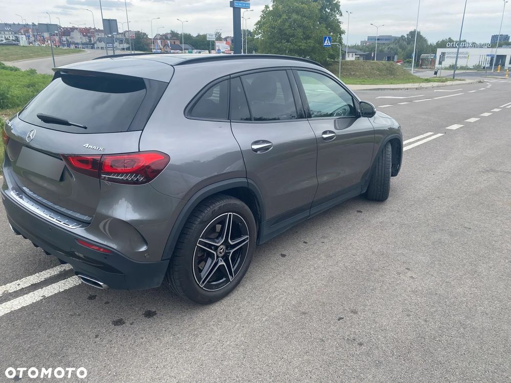 Mercedes-Benz GLA 220 d 4-Matic AMG Line - 4