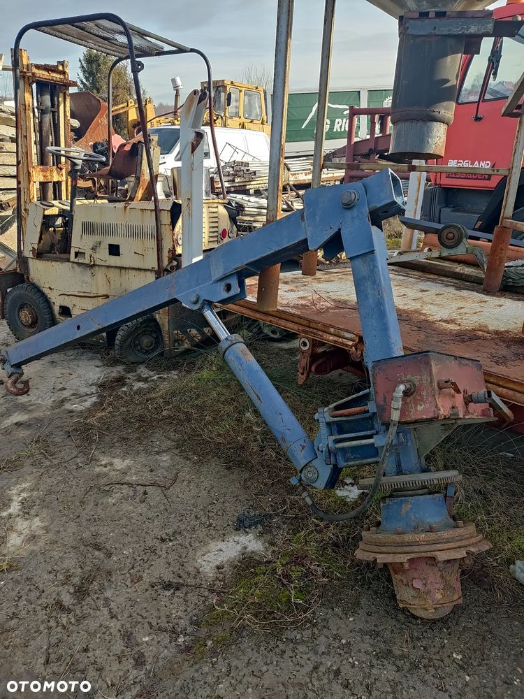 żuraw hydrauliczny stacjonarny - 1