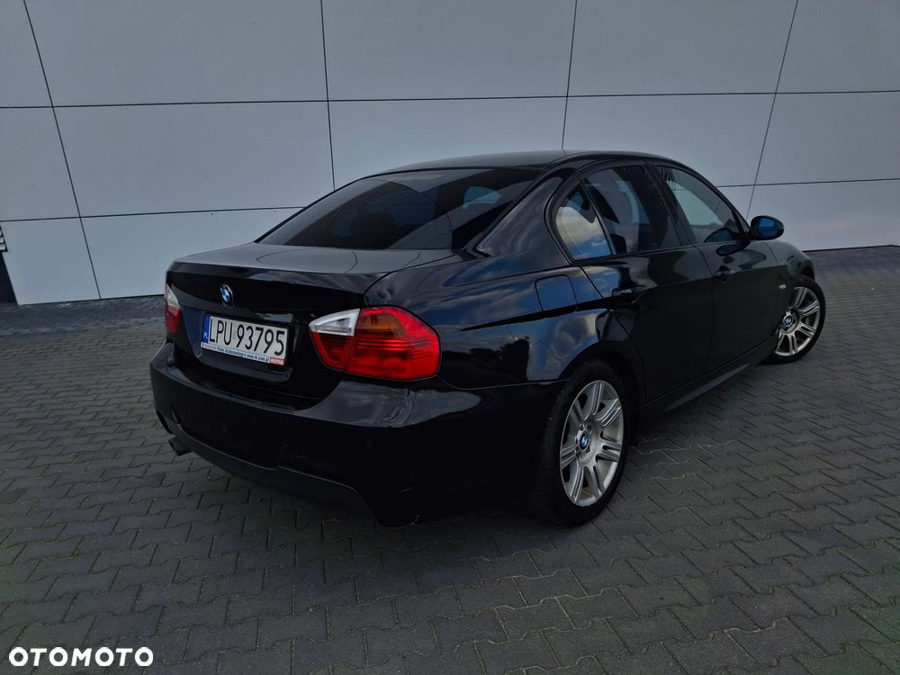 BMW Seria 3 318d DPF Edition Sport - 24