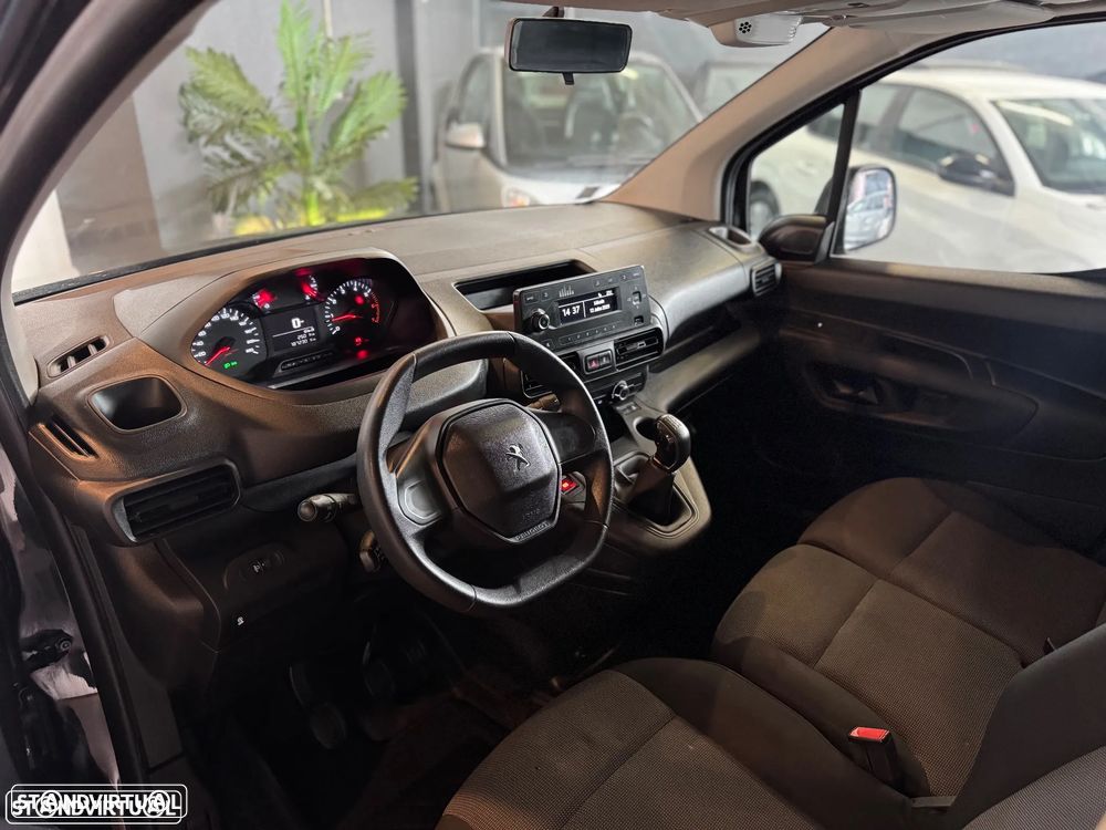 Peugeot Partner - 8