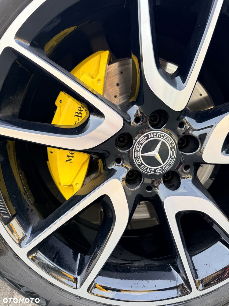 Mercedes-Benz Klasa E 220 d 4-Matic 9G-TRONIC - 14