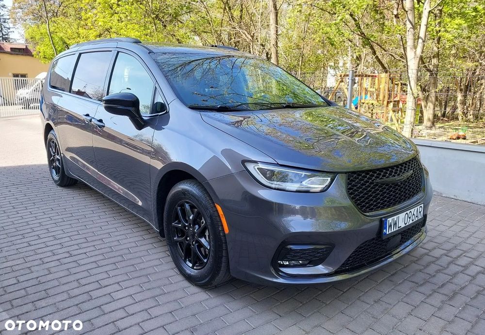 Chrysler Pacifica - 34