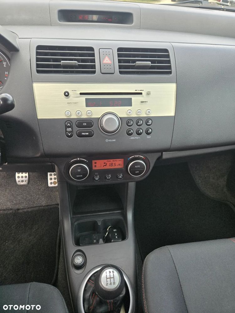 Suzuki Swift 1.6 Sport Rallye N' Style - 13