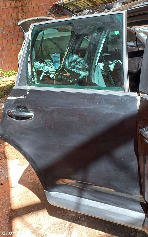 DRZWI TYLNE PRAWE VOLKSWAGEN TOUAREG I