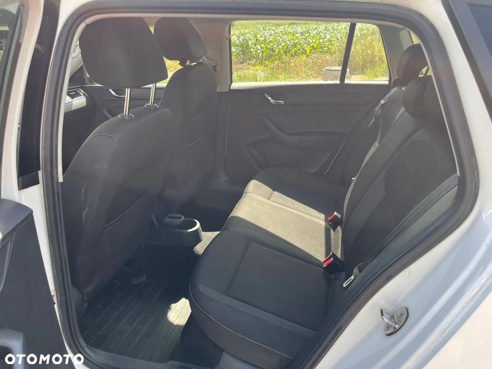 Skoda RAPID 1.2 Ambition - 7