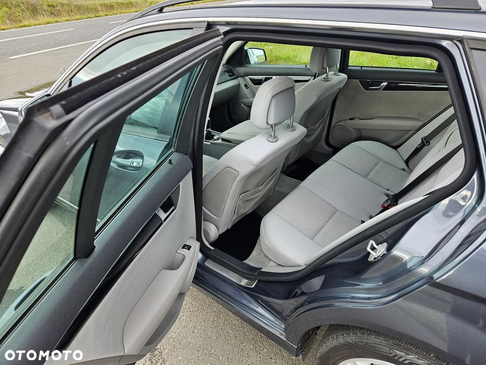 Mercedes-Benz Klasa C 180 Kompressor Avantgarde - 12