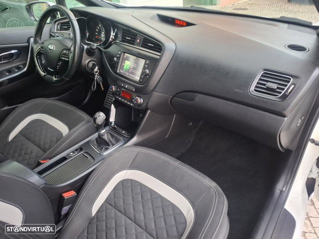 Kia Ceed SW 1.6 CRDi GT Line - 44