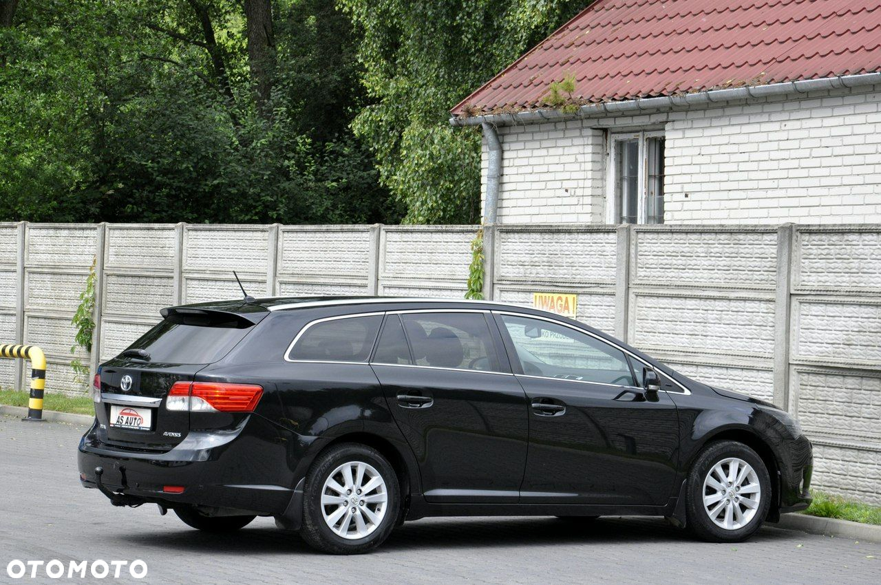 Toyota Avensis 1.8 Sol - 29