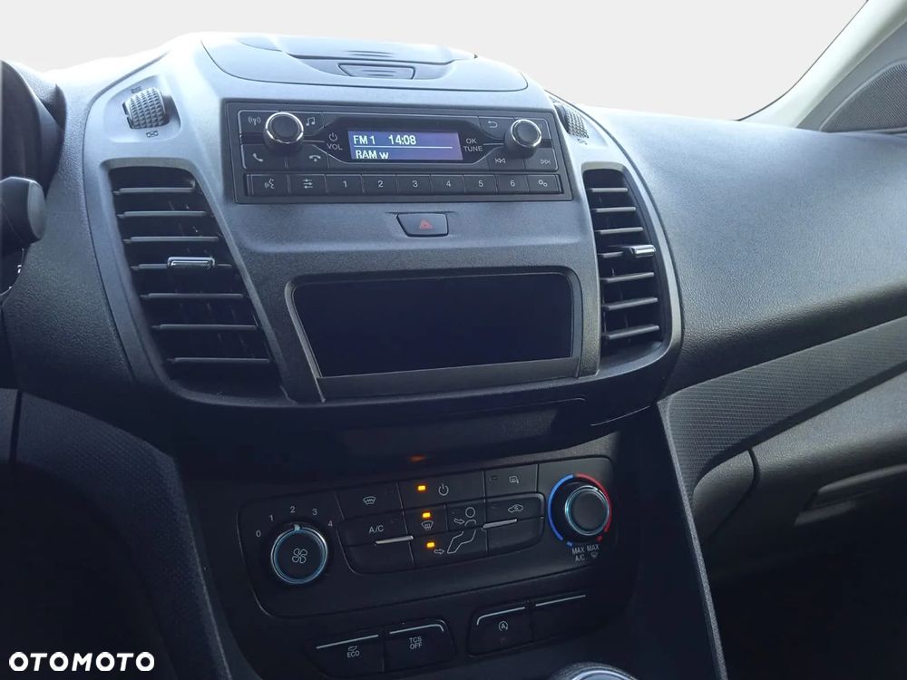 Ford Transit Connect - 19