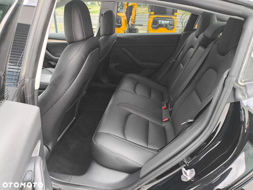 Tesla Model 3 Standard Reichweite Plus Hinterradantrieb - 22