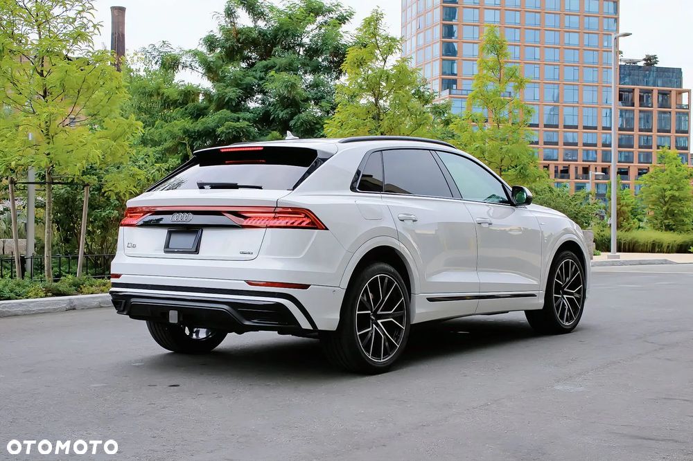Audi Q8 - 5