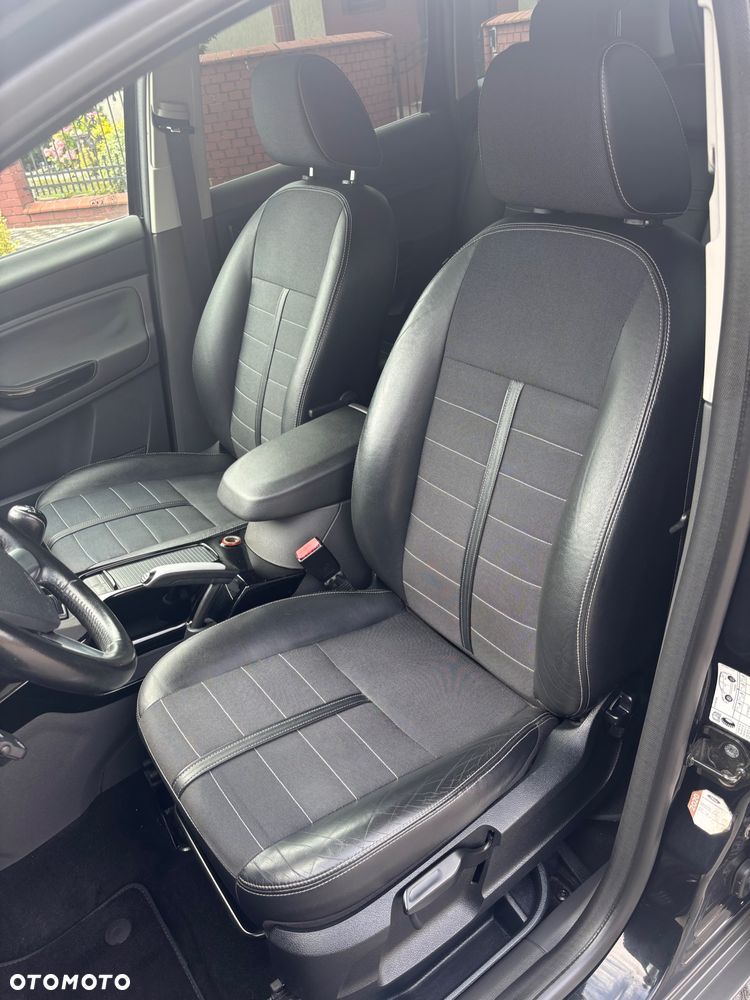 Ford Kuga 2.0 TDCi 4x4 Titanium - 9