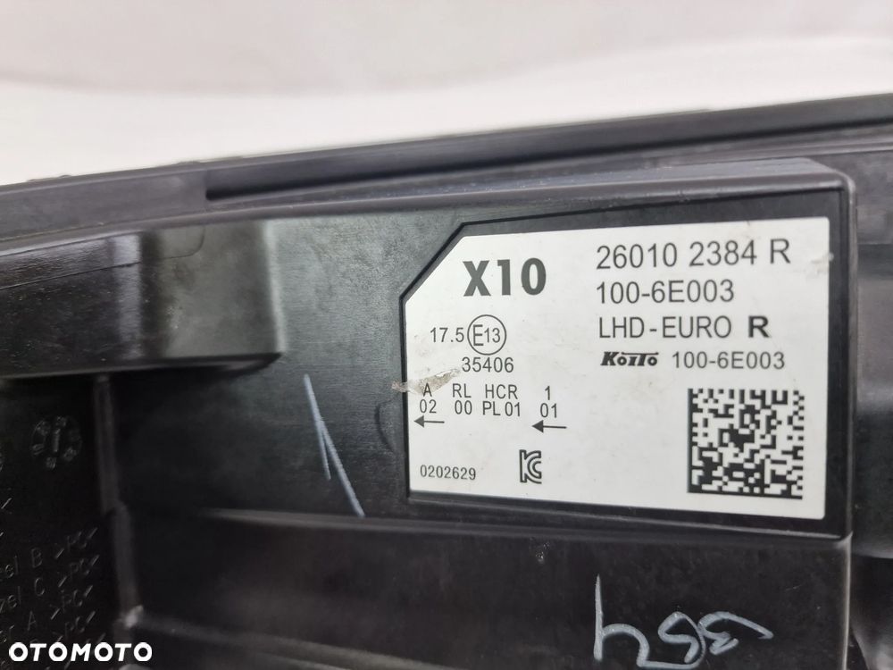 RENAULT ZOE II X10 LIFT PRAWA LAMPA PRZEDNIA PRZÓD FULL LED , NR 260102384R , NR AUKCJI LA652 - 19
