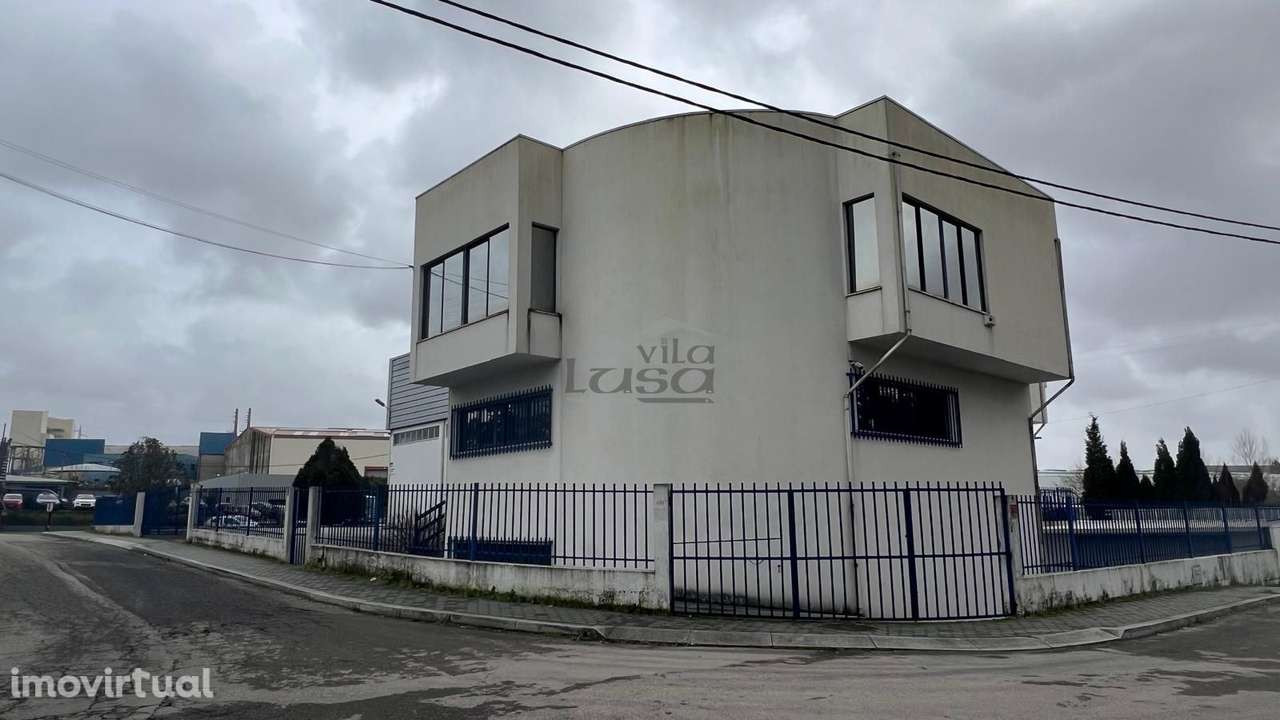Edifício armazém e escritórios em Avintes V.N. de Gaia. - Grande imagem: 4/30
