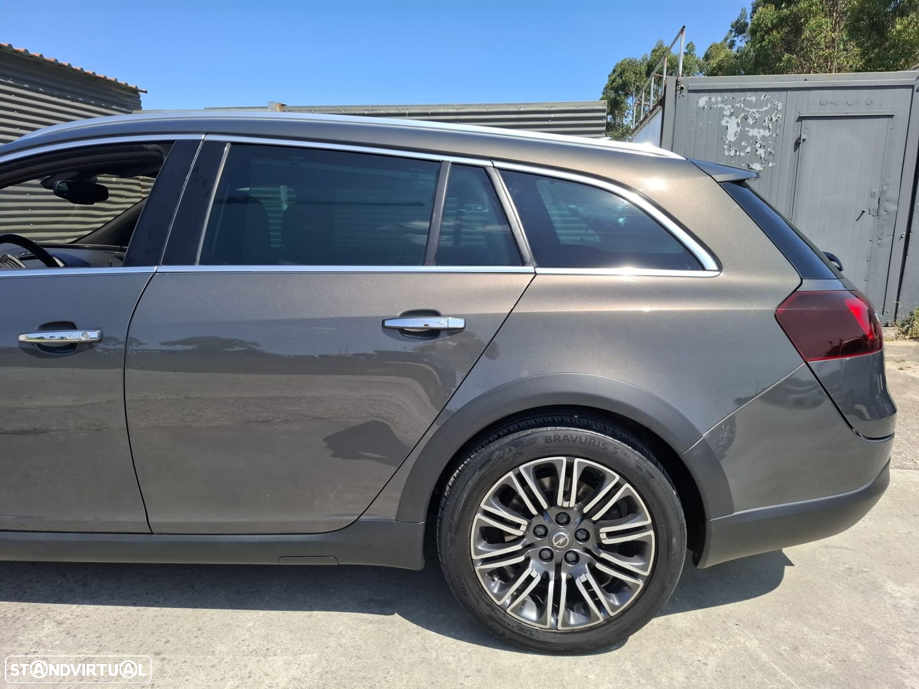 Opel Insignia Country Tourer 2.0 CDTi AWD S/S - 13