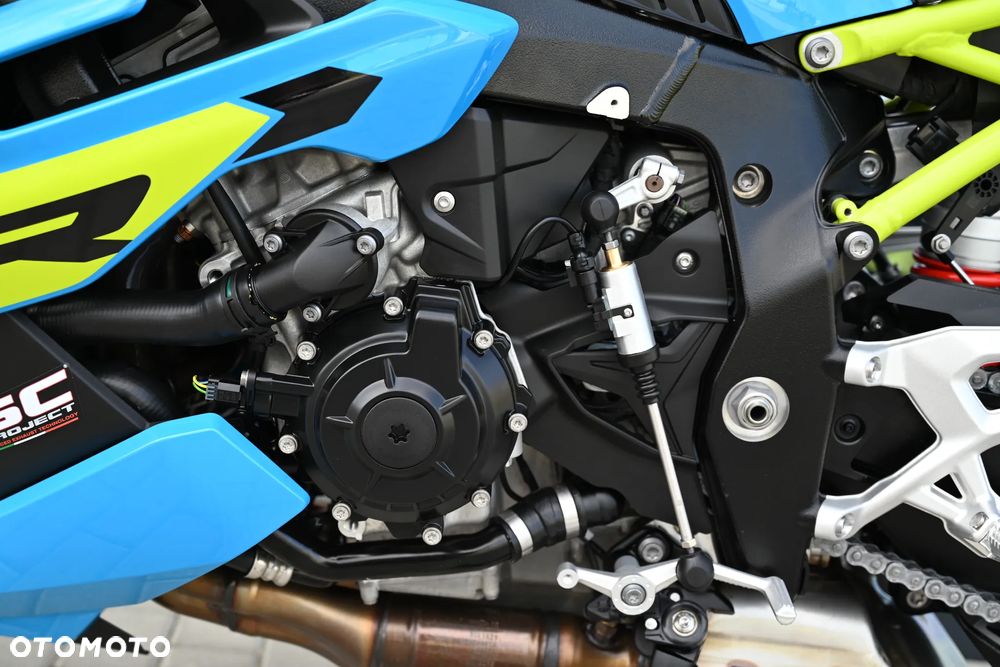 BMW S - 10