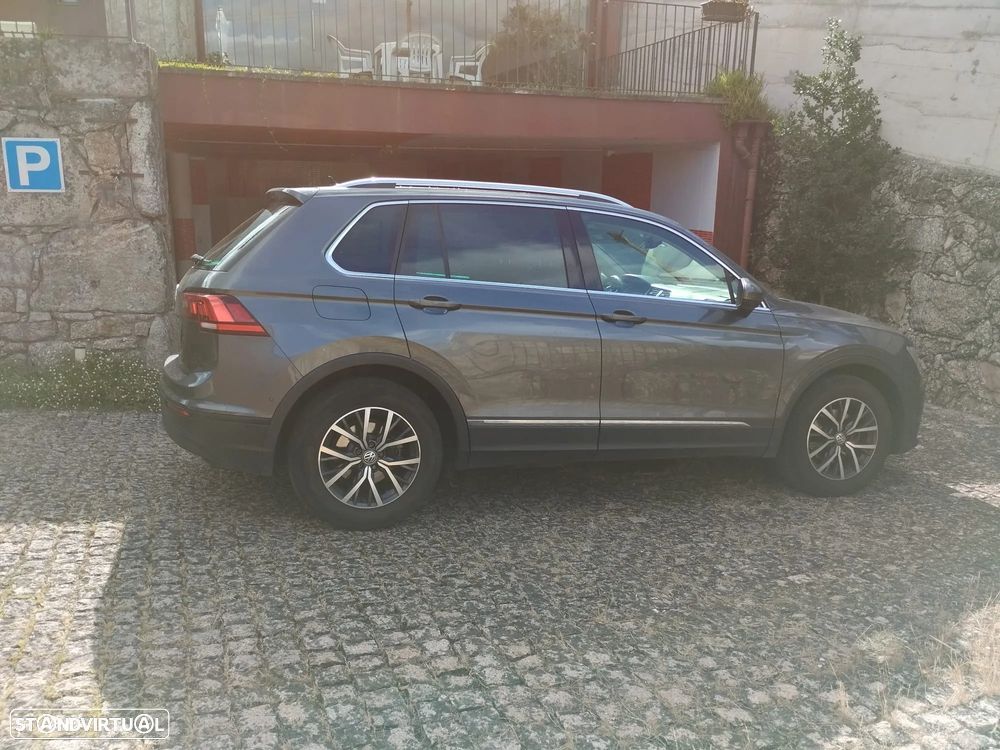 VW Tiguan 2.0 TDI Confortline - 24