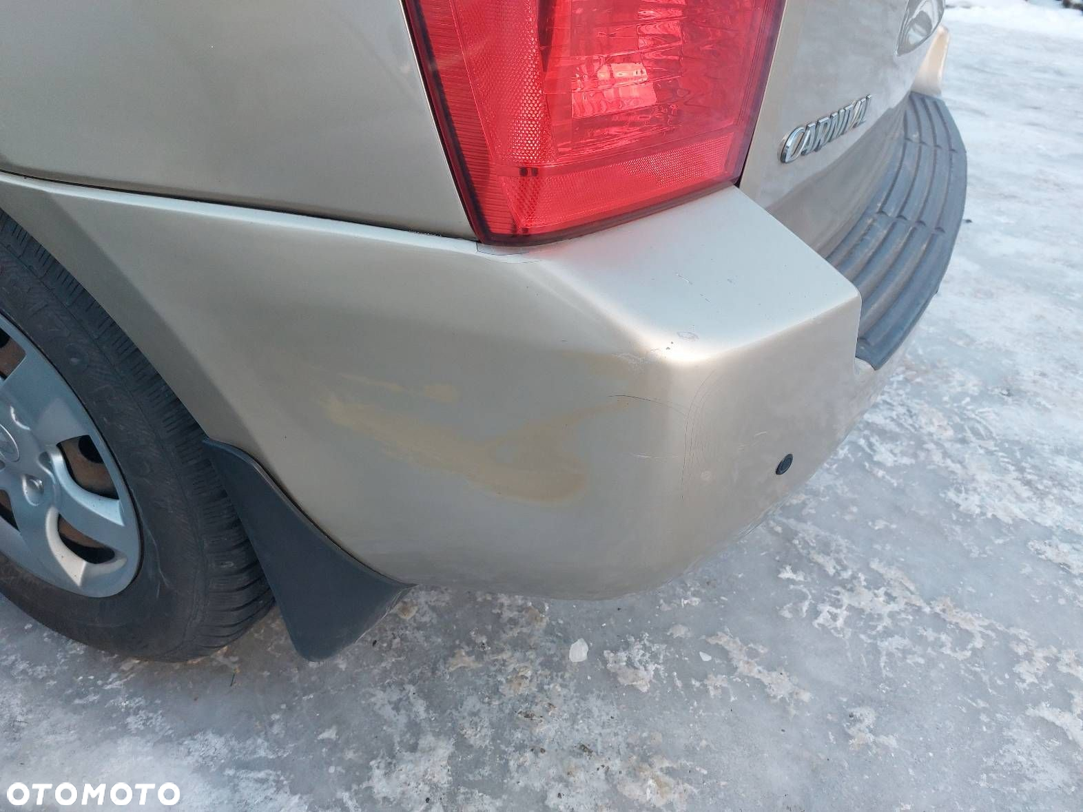 KLAPA TYŁ + ZDERZAK TYŁ KIA CARNIVAL II J9 - 2