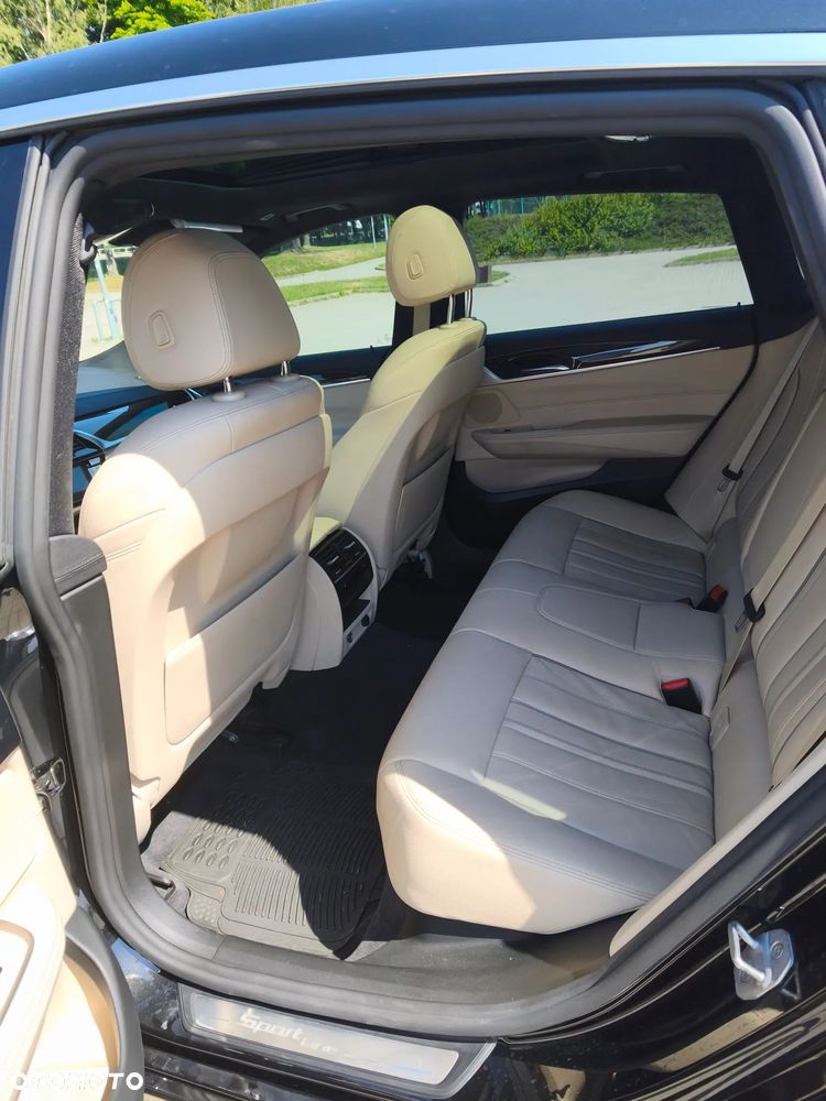 BMW 6GT 640i xDrive Sport Line - 20