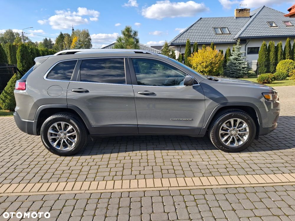 Jeep Cherokee - 5
