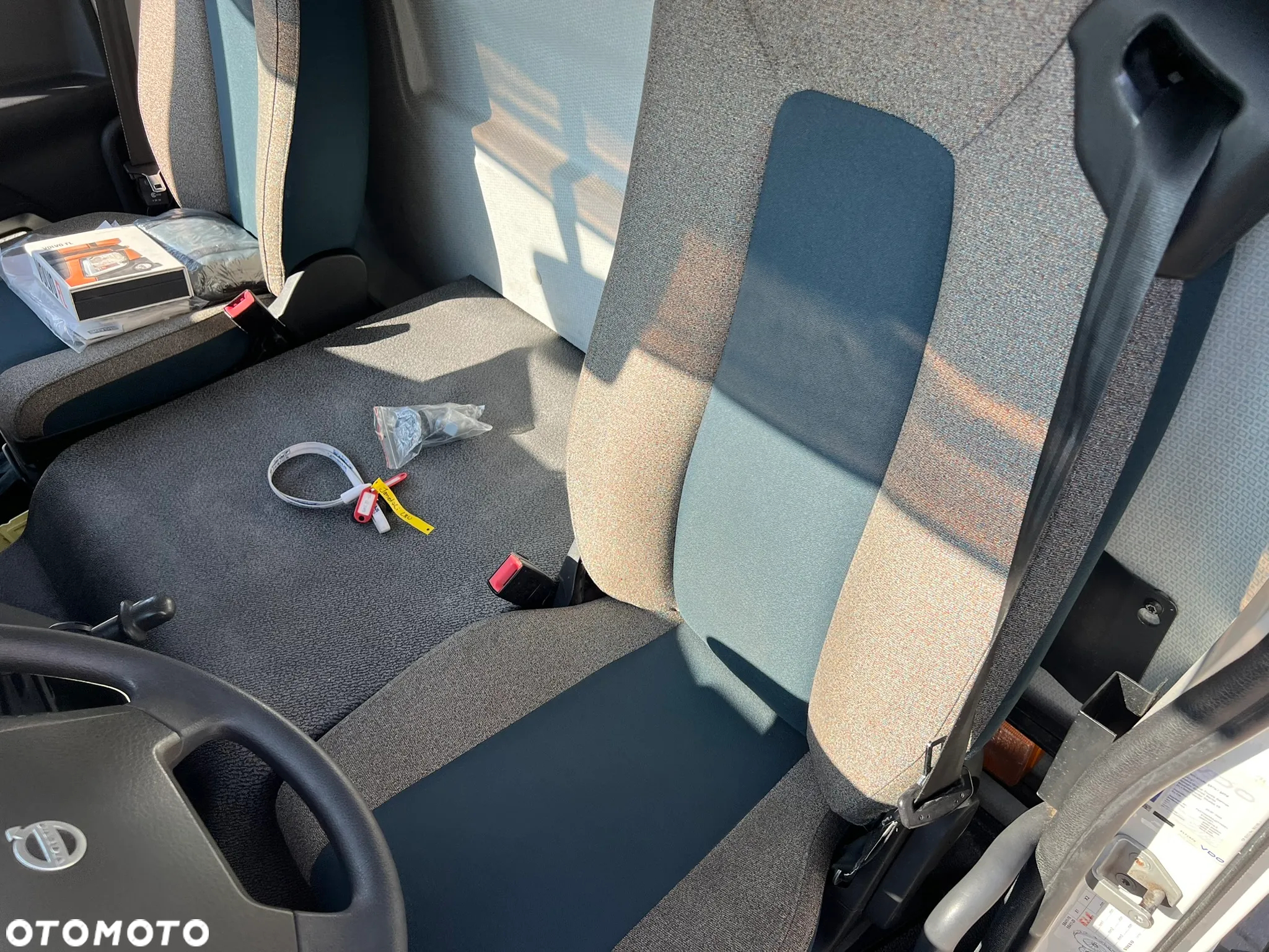 Volvo FL240 TYLKO 206 T km, 14 T ACC winda Niemcy - 17