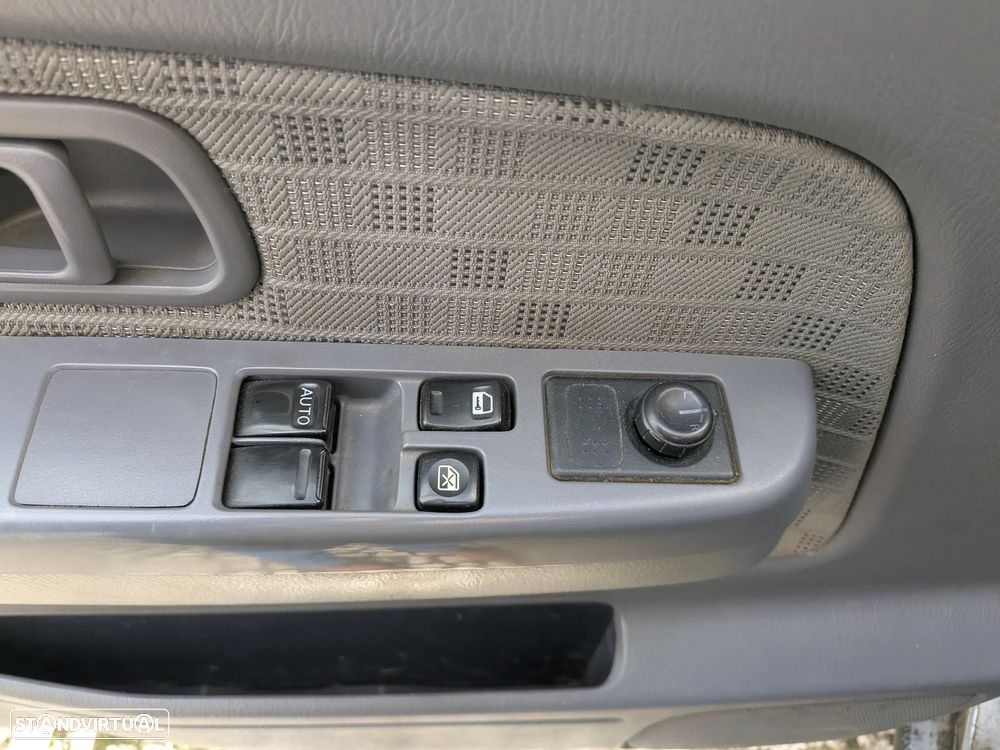 Nissan Pick Up 2.5 TD KC P.E. CM 4L - 6