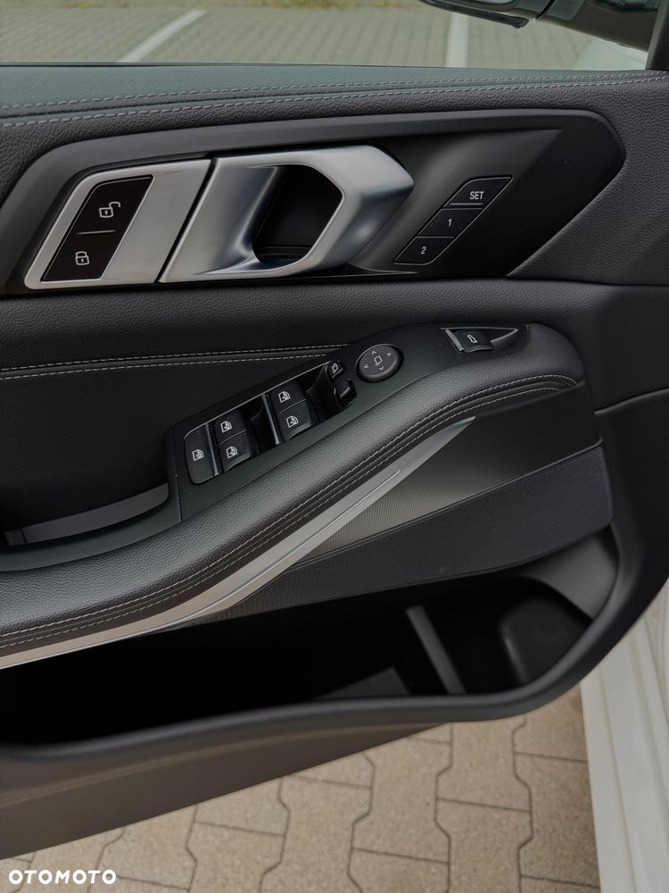 BMW X5 - 25