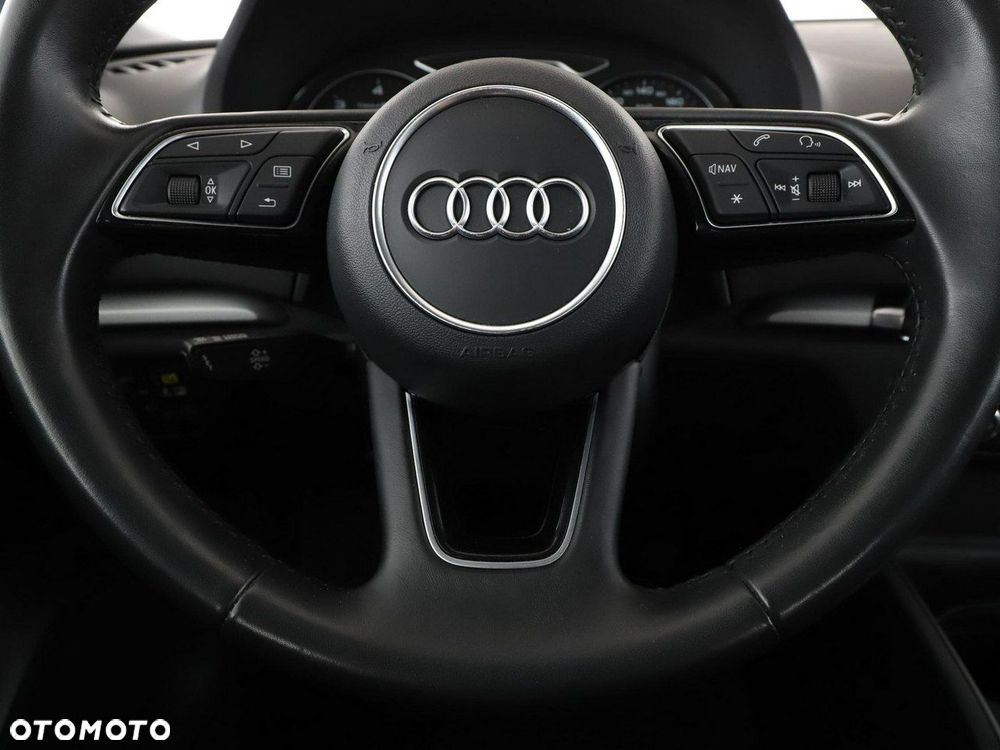 Audi A3 Limousine 30 TDI - 22