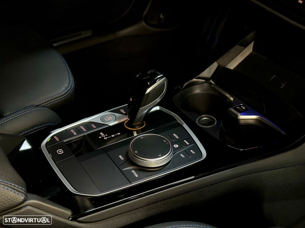 BMW 116 d Pack M Auto - 41