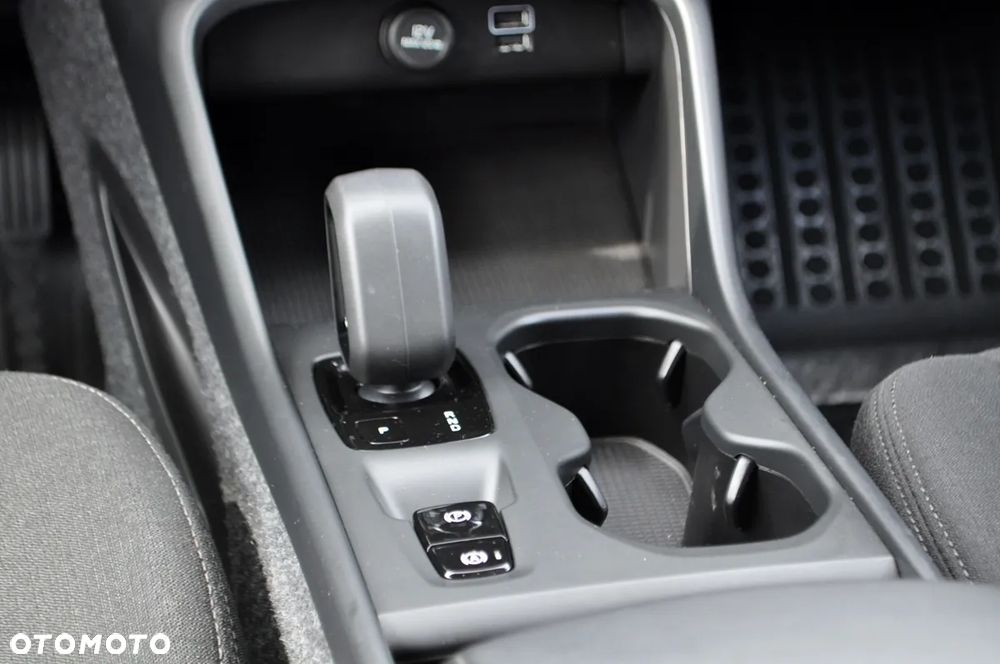 Volvo XC 40 T3 Momentum Core - 21
