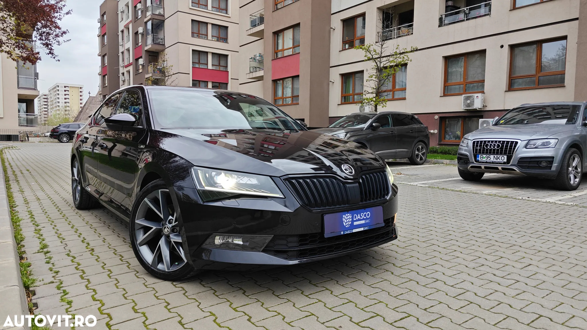 Skoda Superb 2.0 TDI DSG Sportline - 2
