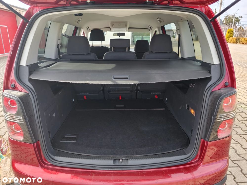 Volkswagen Touran 2.0 TDI DPF Cross - 11