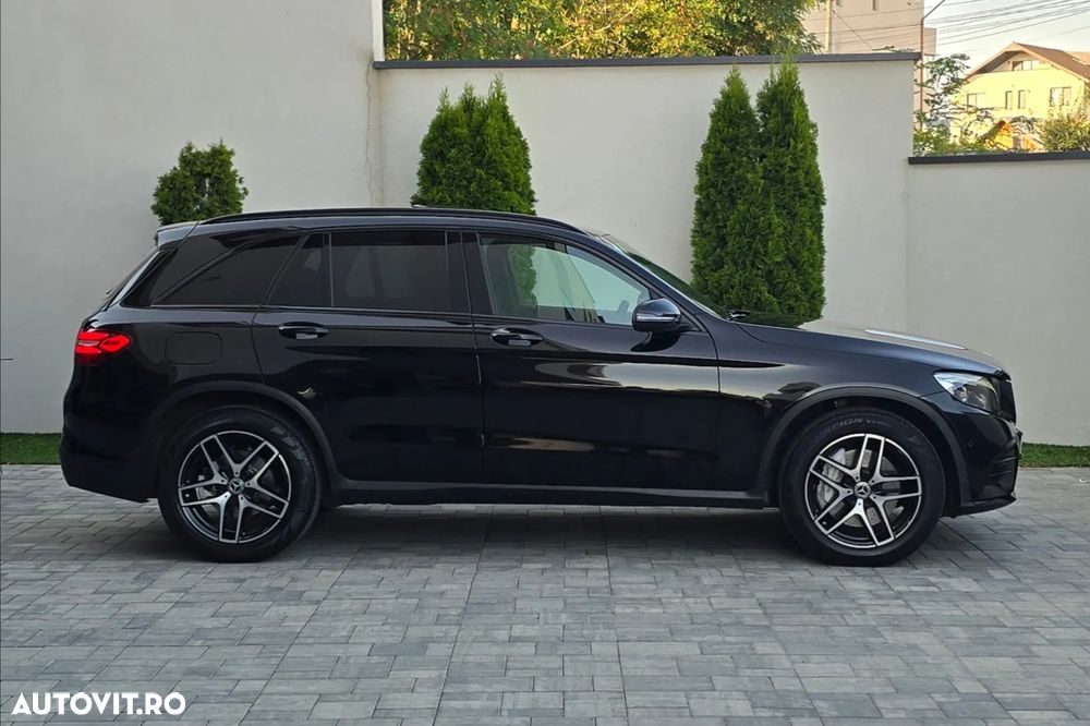Mercedes-Benz GLC 220 d 4MATIC 9G-TRONIC AMG Line - 40