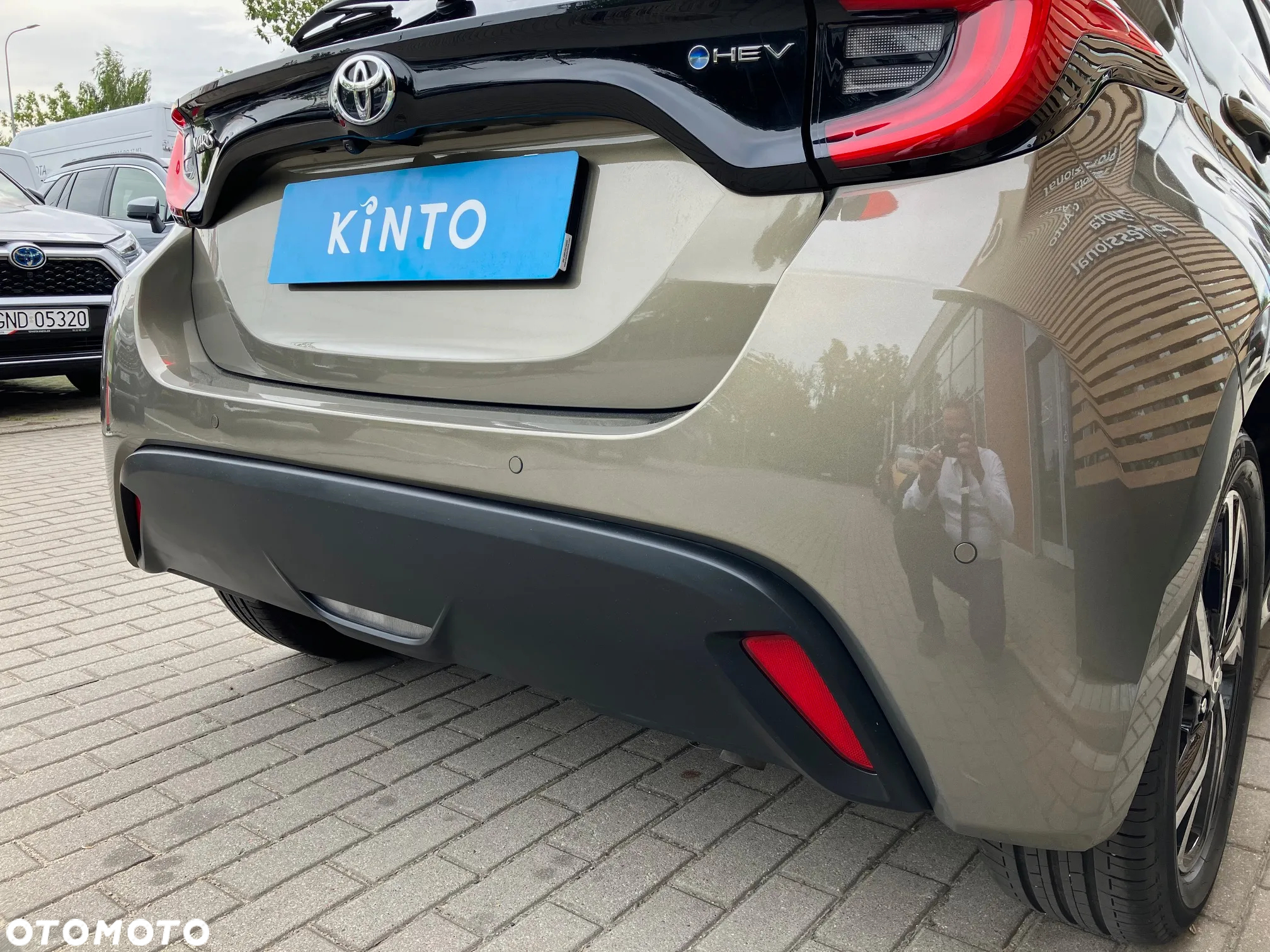Toyota Yaris Hybrid 1.5 Style - 9