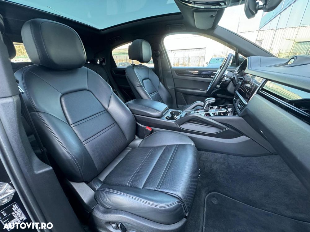 Porsche Cayenne E-Hybrid Tiptronic S - 17
