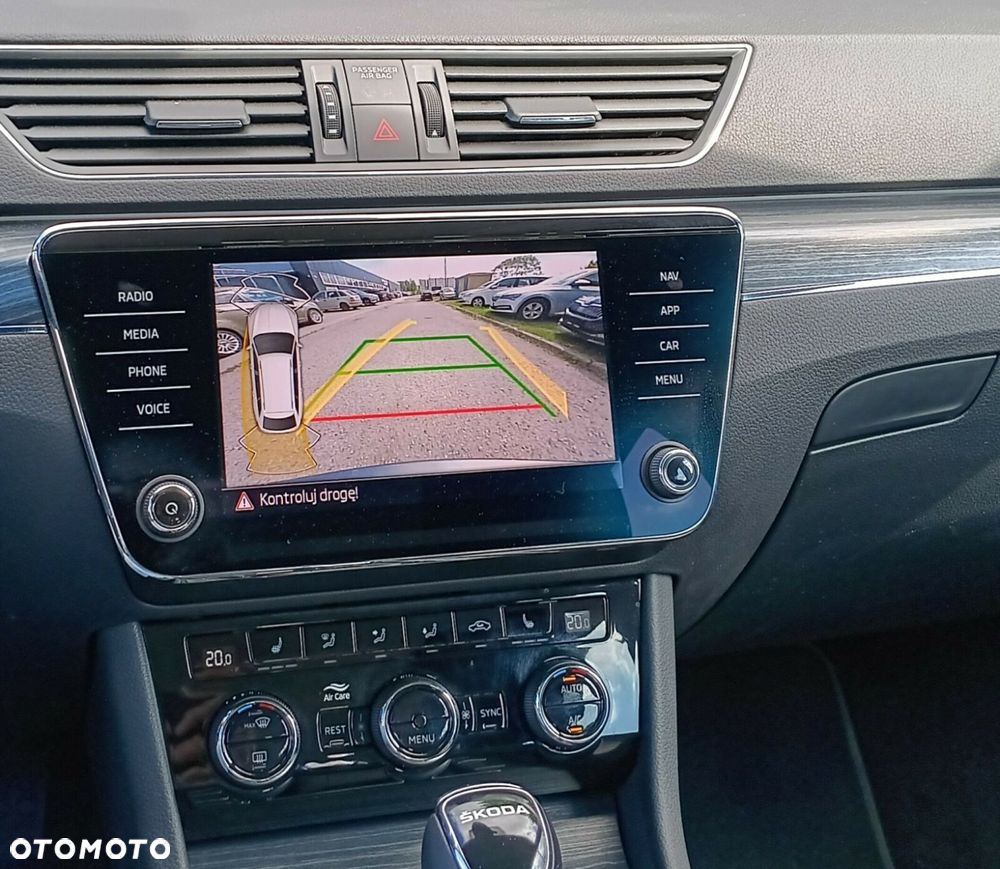 Skoda Superb 1.5 TSI Style DSG - 34