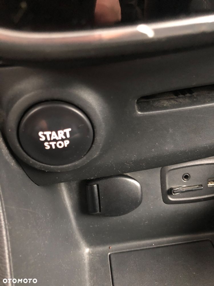 Renault Clio TCe 120 EDC GT - 29